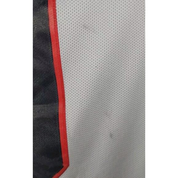 Jonathan Toews RBK CCM 2XL Chicago Blawkhawks #19 NHL Hockey Jersey‎ - Picture 9 of 11